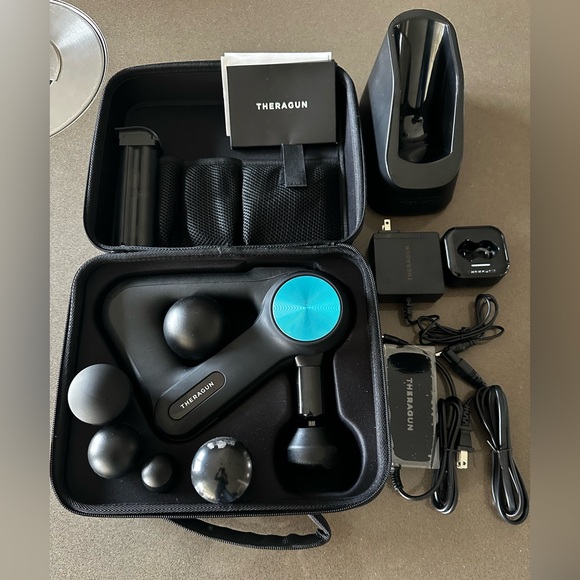 Therabody Theragun Pro 5th generation purchased March 2022 - Picture 5 of 9